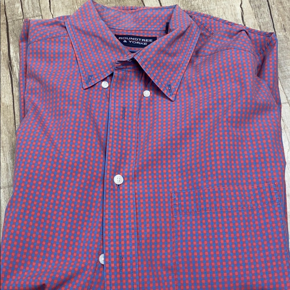 Men’s long sleeve button up shirt